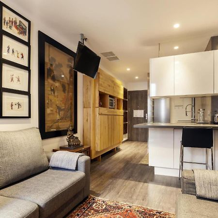 Click&Flat Luxury Cabanyes Apartment บาร์เซโลนา ภายนอก รูปภาพ