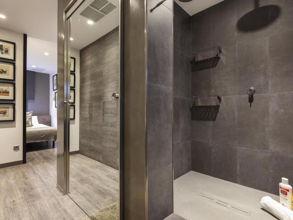 Click&Flat Luxury Cabanyes Apartment บาร์เซโลนา ภายนอก รูปภาพ